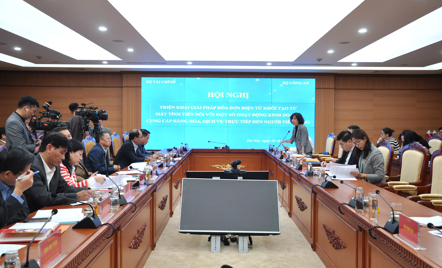 Toàn cảnh cuộc họp