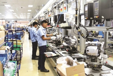 Chia sẻ khó khăn, hỗ trợ kịp thời