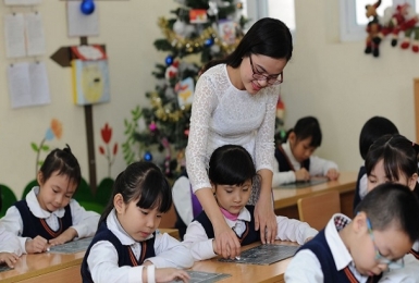 Áp dụng quy định mới về phụ cấp thâm niên giáo viên.