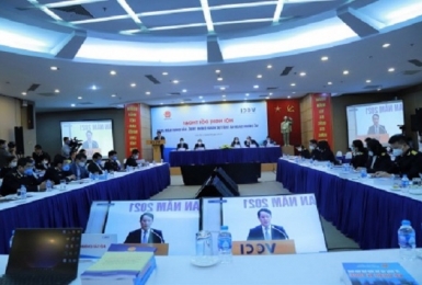 Doanh nghiệp đề nghị gỡ vướng thủ tục hành chính về thuế và hải quan.