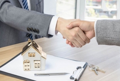 Siết chặt quản lý môi giới bất động sản