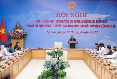 Thủ tướng: Đảm bảo sự phát triển lành mạnh, minh bạch và bền vững của thị trường chứng khoán