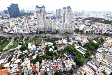 Doanh nghiệp bảo hiểm đầu tư bất động sản, nên hay không?