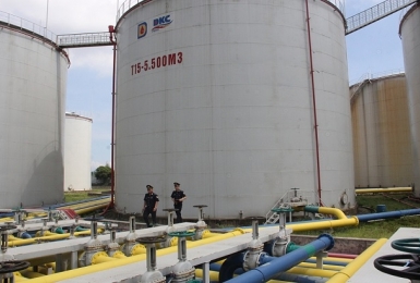 Tạo thuận lợi thông quan xăng dầu nhập khẩu
