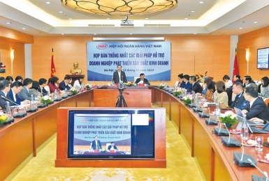 Đồng thuận giảm lãi suất hỗ trợ doanh nghiệp